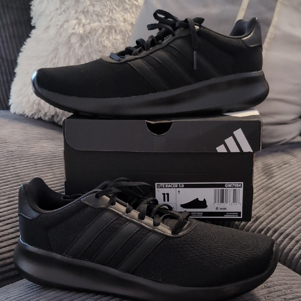 Adidas Men's Black Lite Racer 3.0 Sneakers